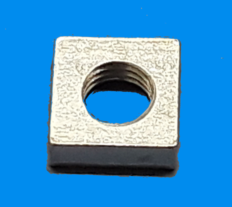 m8_square_nut